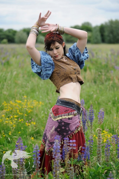 383045_252361834824708_768938965_n